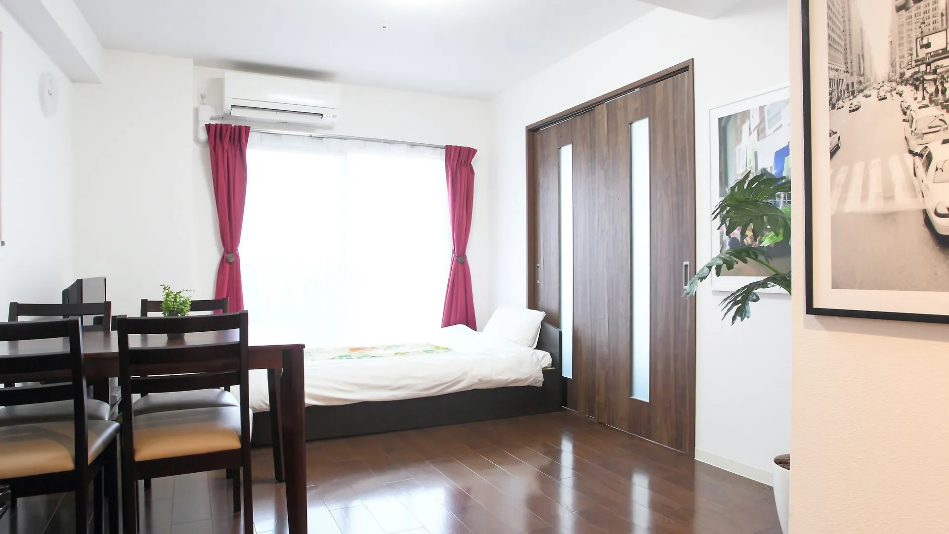 La Familia Yamasaka Appartement Osaka Japan