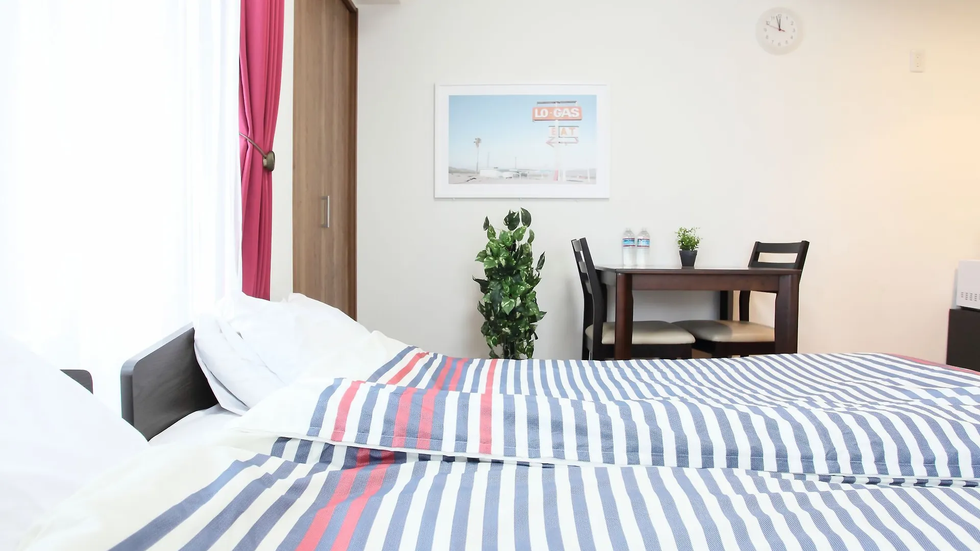 La Familia Yamasaka Appartement Osaka Japan